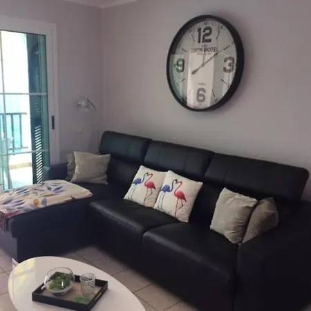 Rocas Del Mar Apartment *